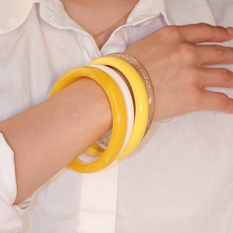 4pcs Lemon Yellow & Contrast Resin Bangles Bohemian Minimalist